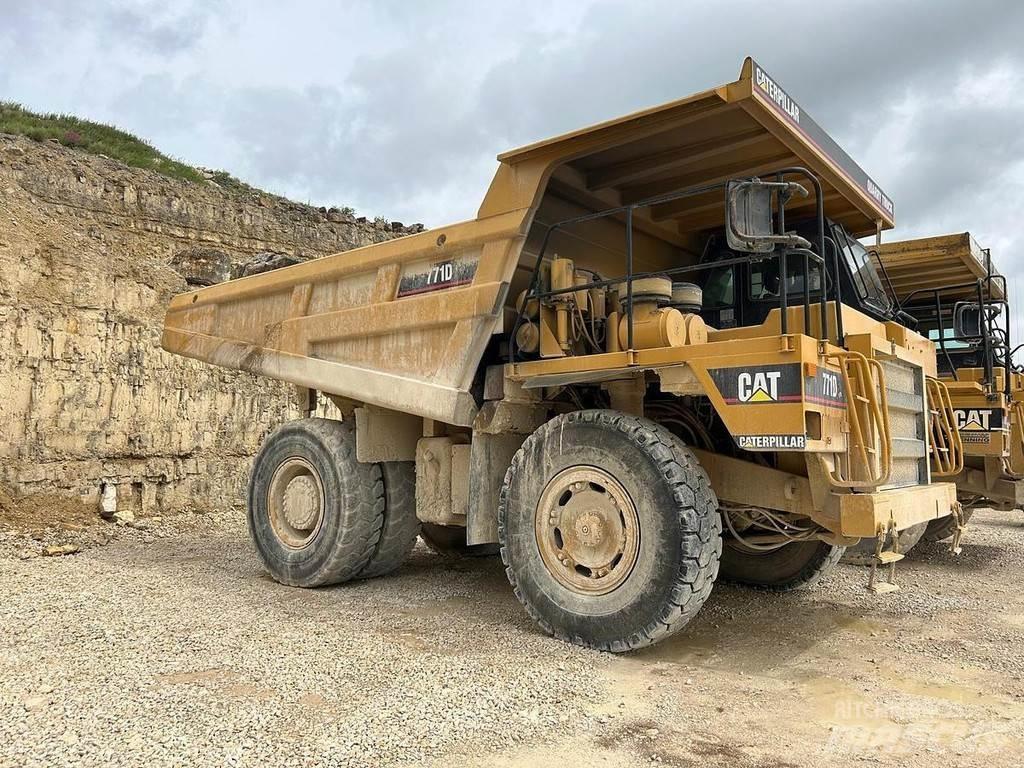 CAT 771D Belden kirma kamyonlar