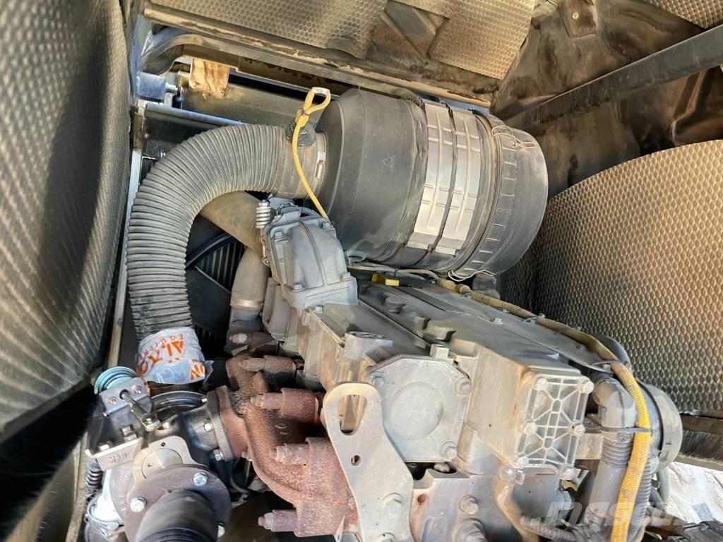 Bomag BW 213 DH-4 Tek tamburlu silindirler