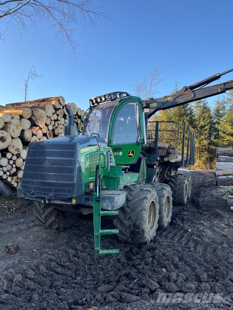 John Deere 1510G Tomruk yükleyici traktörler