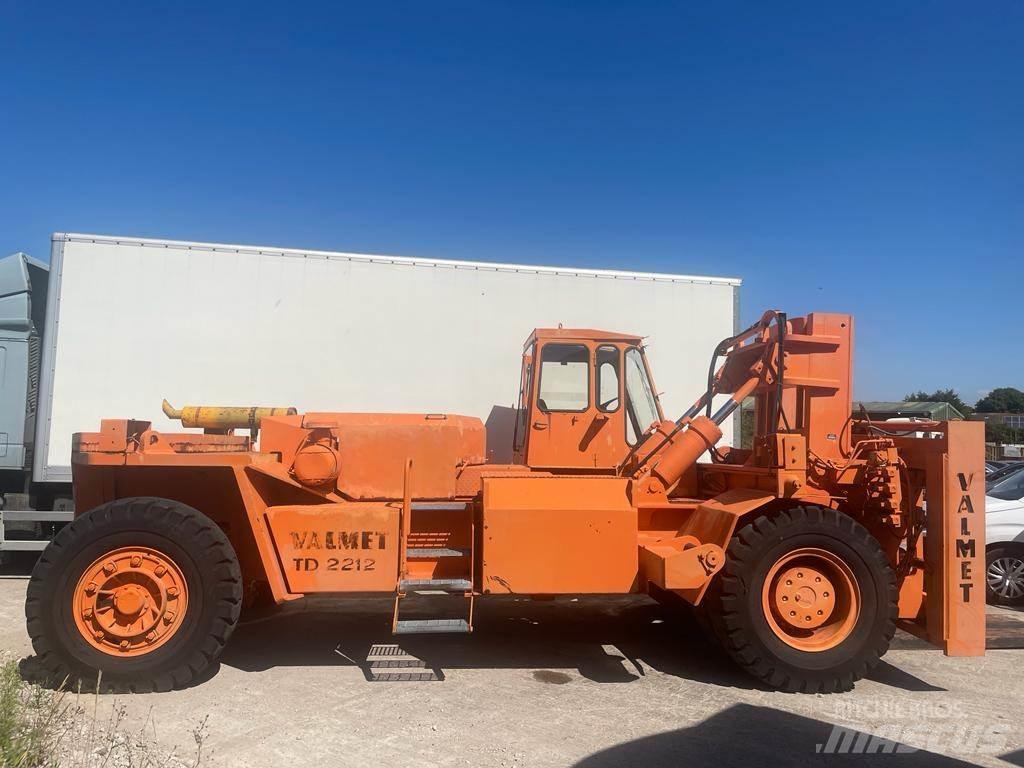 Valmet TD2212 Dizel forkliftler