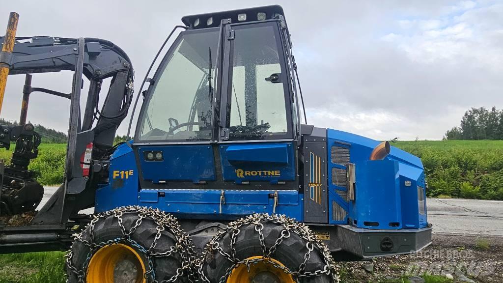 Rottne F11E Tomruk yükleyici traktörler