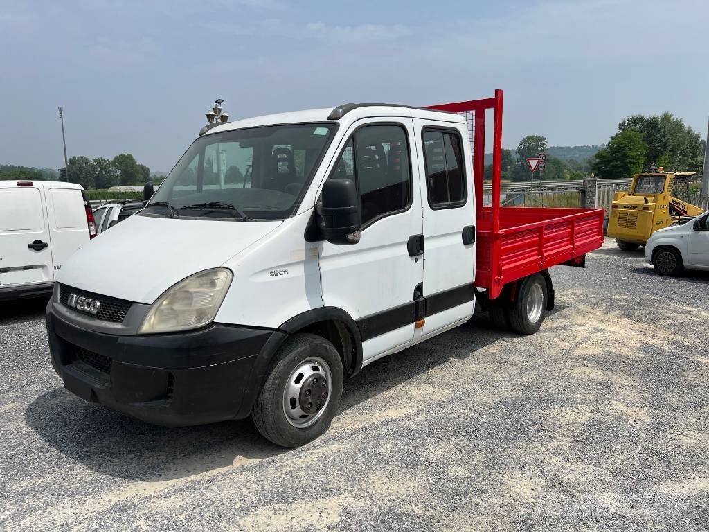 Iveco Daily 35-110 Kapali kasa kamyonlar