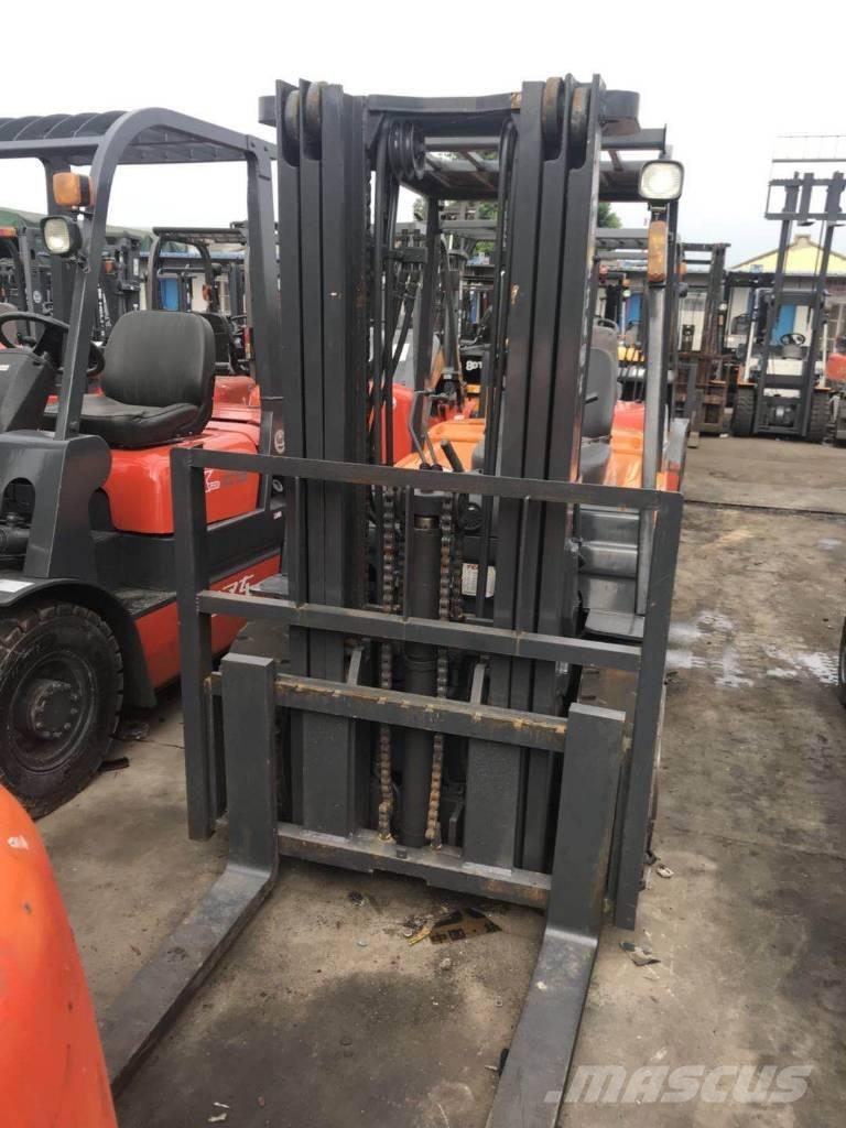 TCM FD 30 Dizel forkliftler