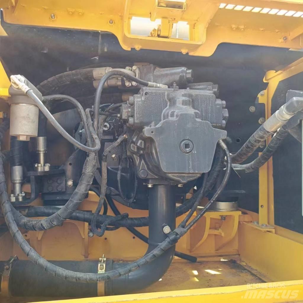 Komatsu PC 350 Paletli ekskavatörler