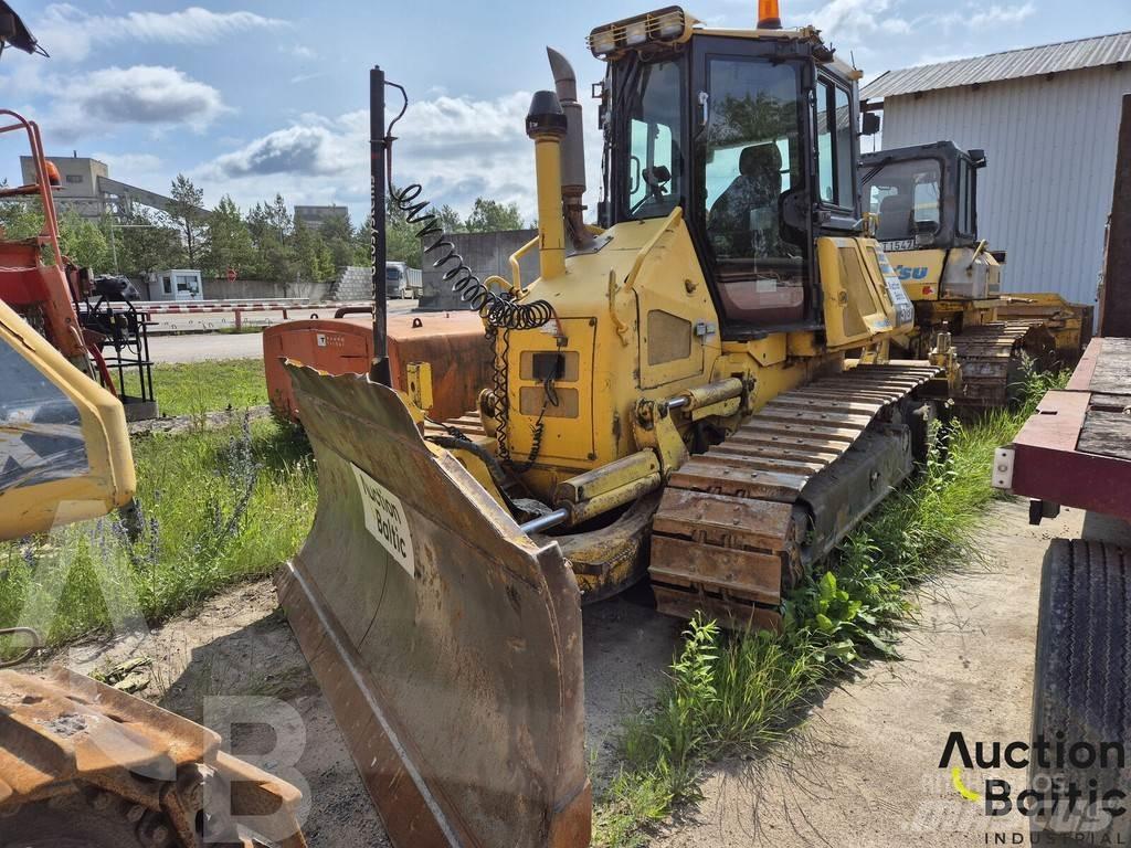 Komatsu D51EX-22 Paletli dozerler