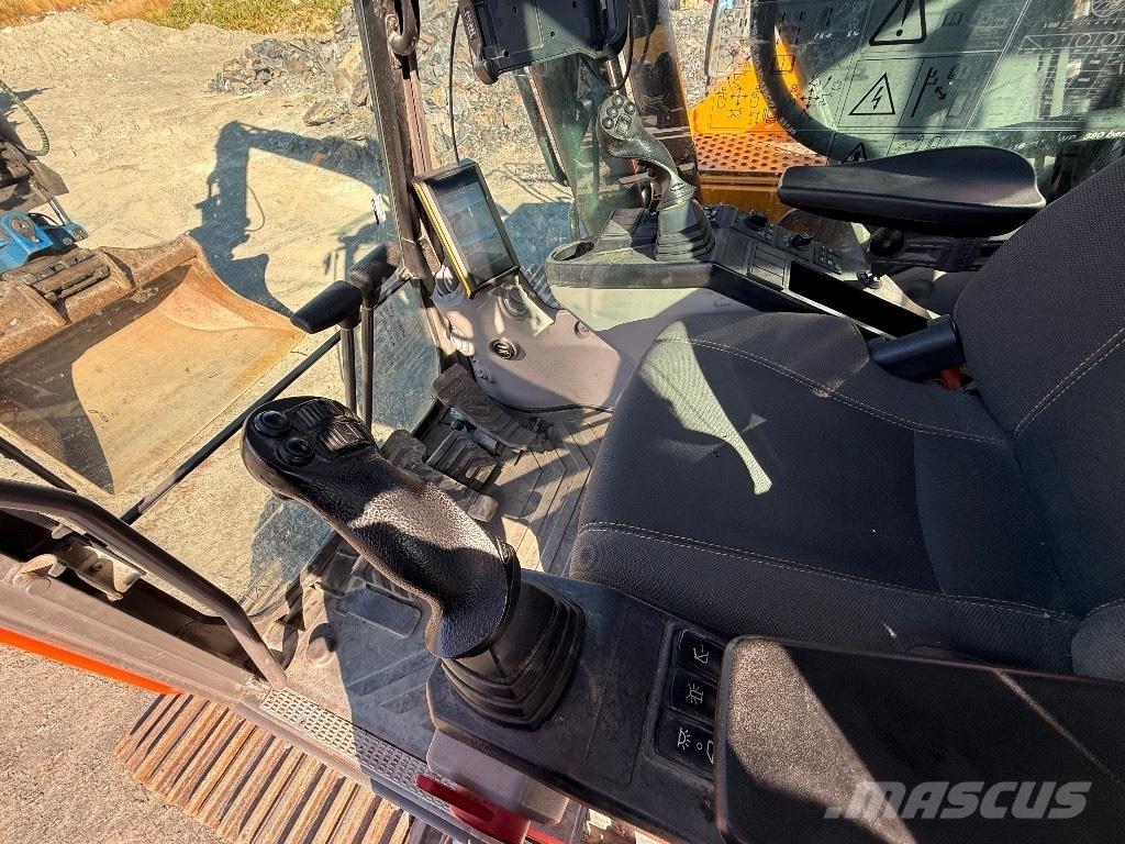 Volvo EC220EL Paletli ekskavatörler