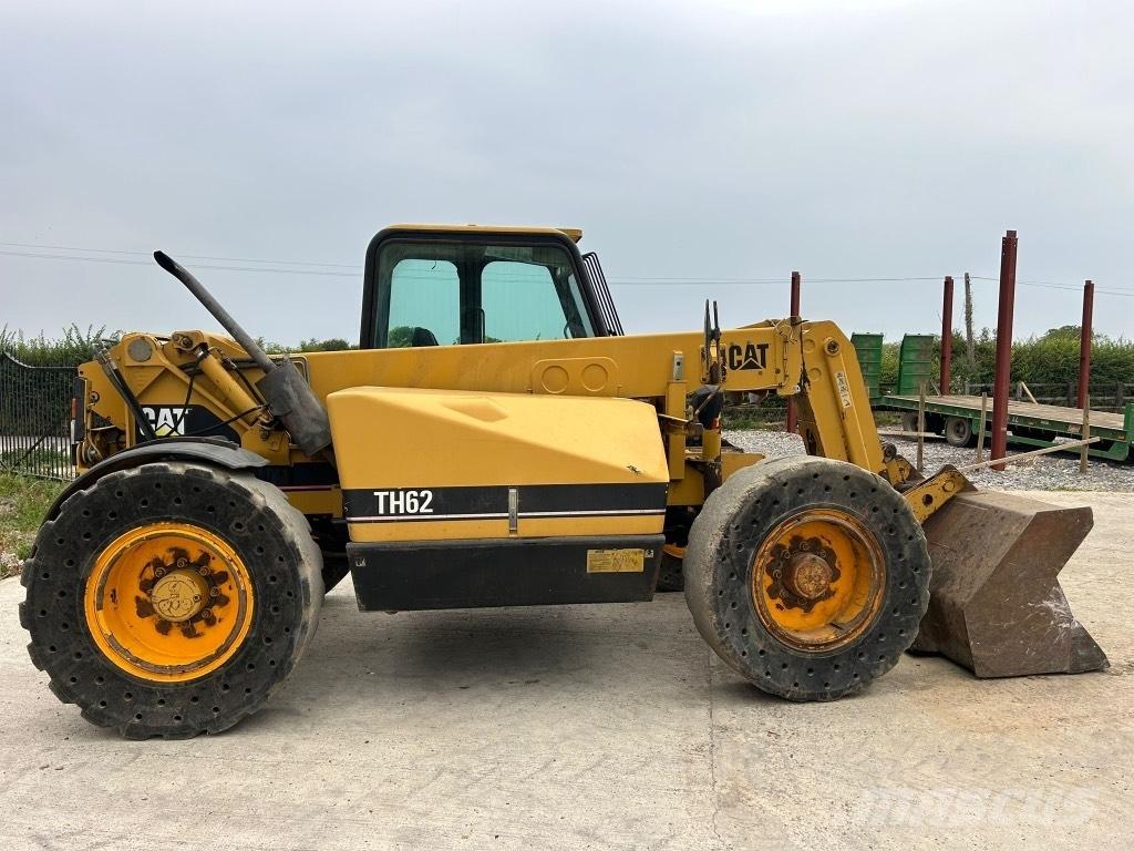 CAT TH 62 Teleskopik yükleyiciler