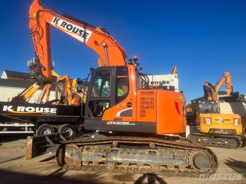 Doosan DX 235 LCR Paletli ekskavatörler