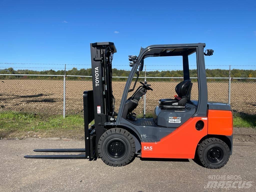 Toyota 8 FD F 25 Dizel forkliftler