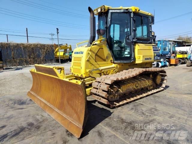 Komatsu D37PX-23 Paletli dozerler