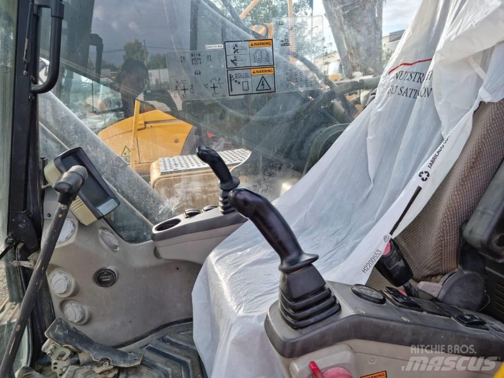 Volvo EC 240 C Paletli ekskavatörler
