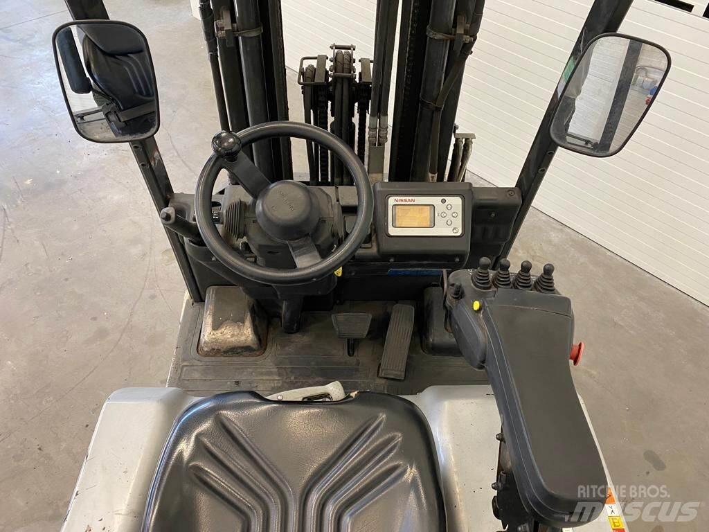 Nissan G1N1L20Q Elektrikli forkliftler