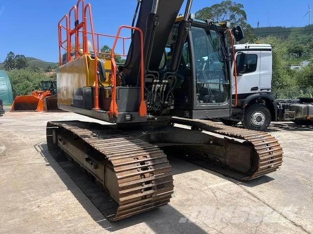 Volvo EC 200 E Paletli ekskavatörler