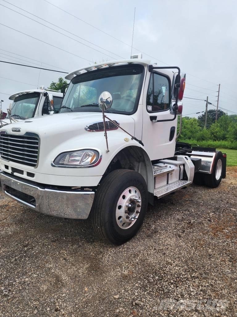 Freightliner M2 Çekiciler