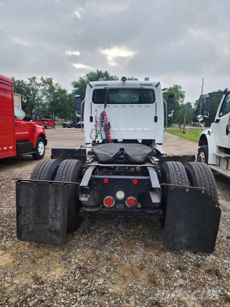 Freightliner M2 Çekiciler