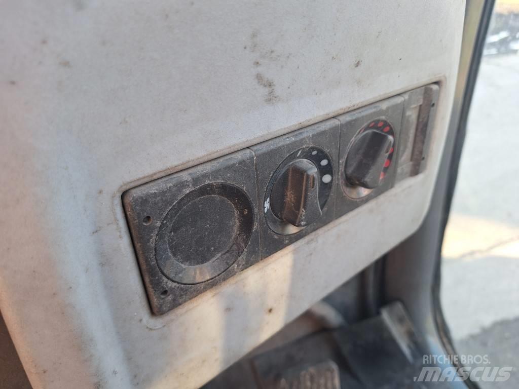 Hitachi ZW 75 Tekerlekli yükleyiciler