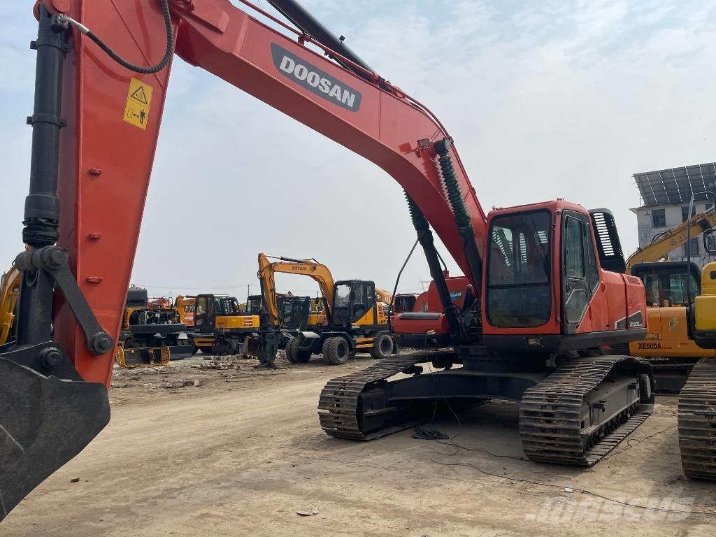 Doosan DX 300 Paletli ekskavatörler