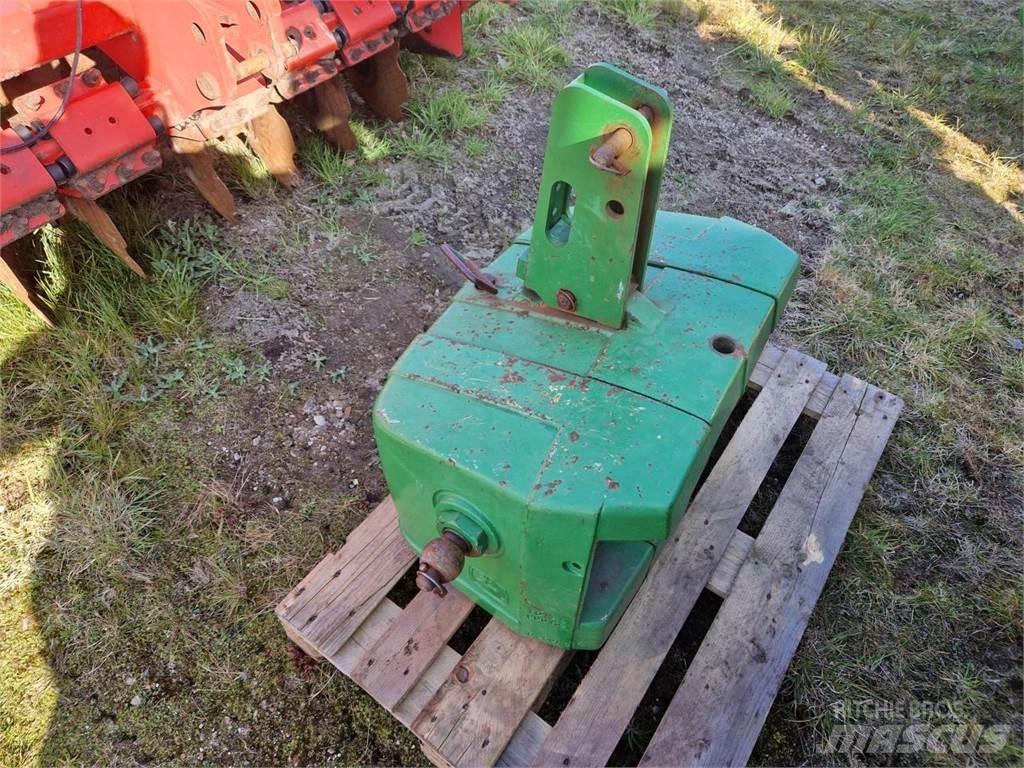 John Deere 900 kg Diger traktör aksesuarlari