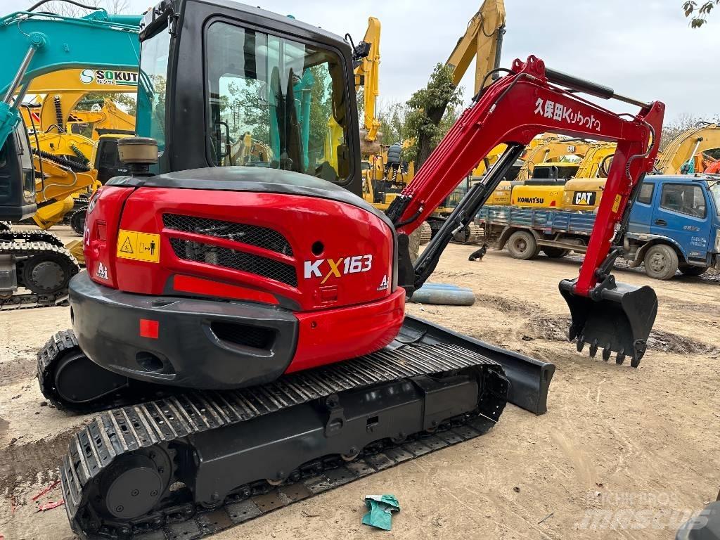 Kubota 163 Paletli ekskavatörler