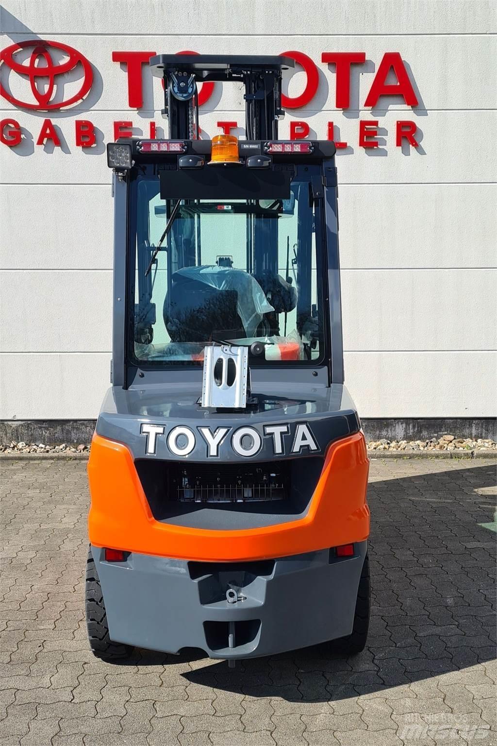 Toyota 52-8FDJF35 Dizel forkliftler