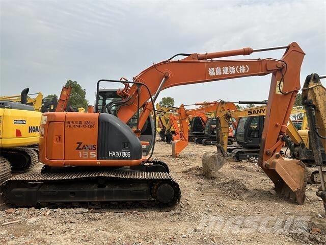 Hitachi ZX138 Paletli ekskavatörler