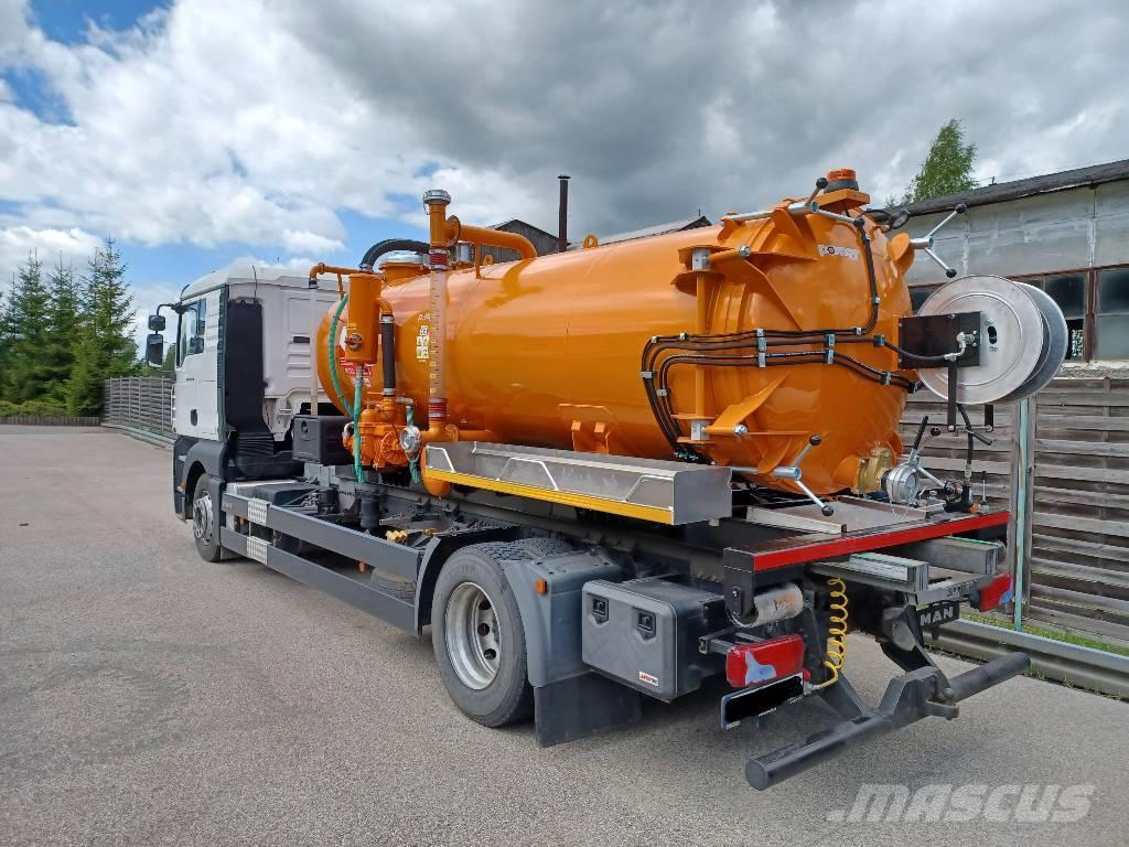 MAN TGA02 Diger yol bakim makinalari