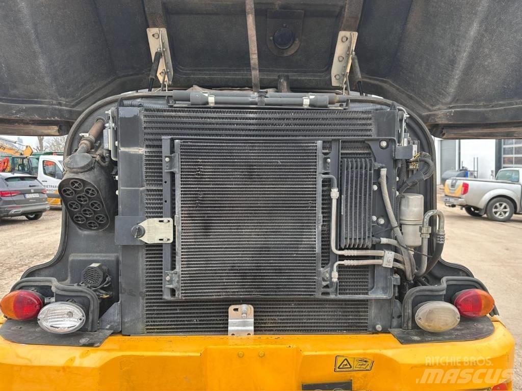 JCB TM 320 S Teleskopik yükleyiciler