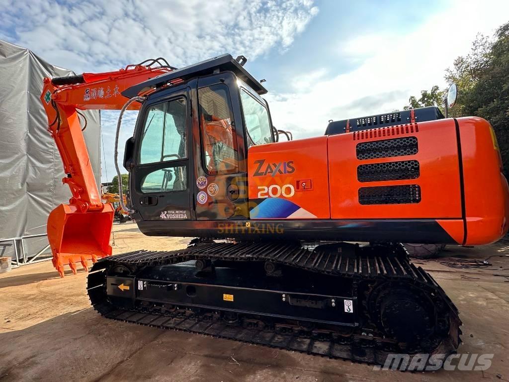 Hitachi EX 200 Paletli ekskavatörler