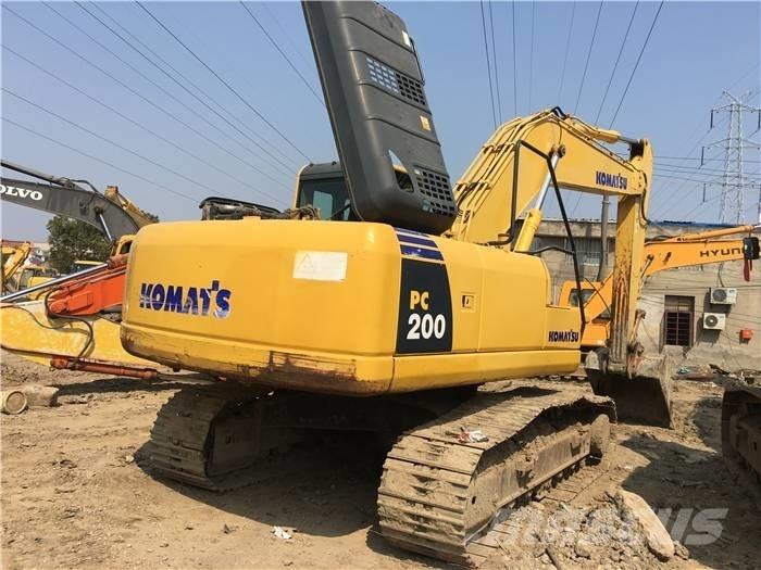 Komatsu PC 200-8 Paletli ekskavatörler