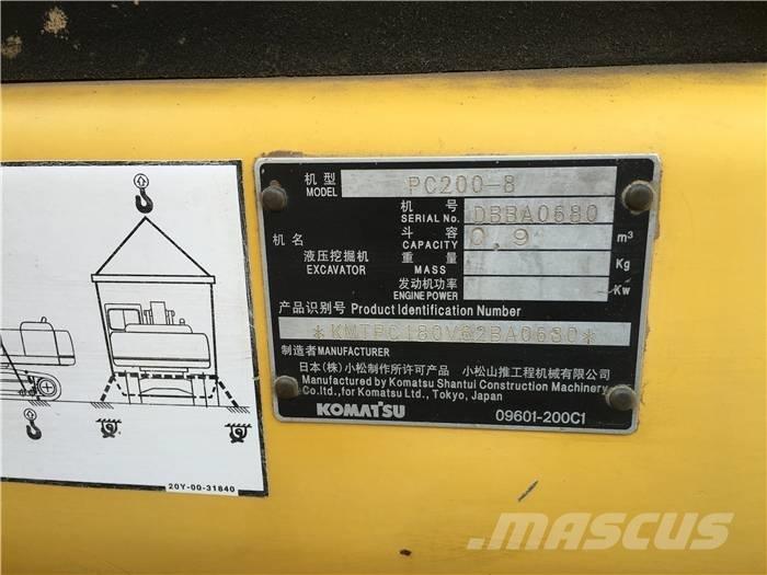 Komatsu PC 200-8 Paletli ekskavatörler
