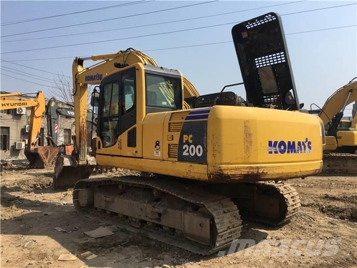 Komatsu PC 200-8 Paletli ekskavatörler