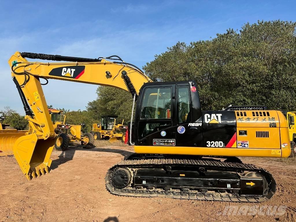 CAT 320 D L Paletli ekskavatörler