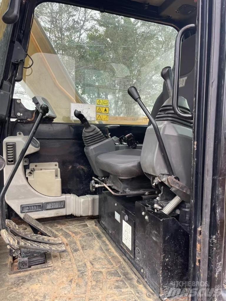 CAT 307 E2 Paletli ekskavatörler
