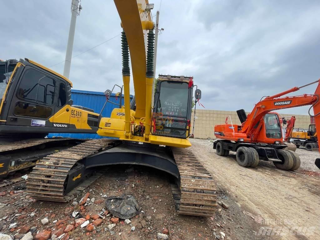 Komatsu PC 240 Paletli ekskavatörler