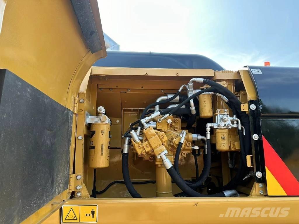 CAT 330 D Paletli ekskavatörler