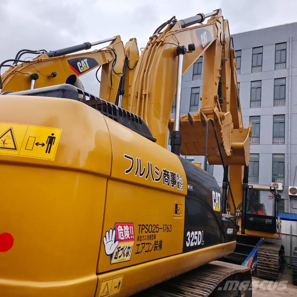 CAT 325 D Paletli ekskavatörler