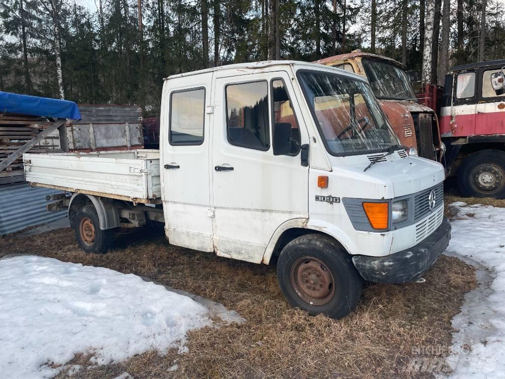 Mercedes-Benz 309D Kapali kasa kamyonetler