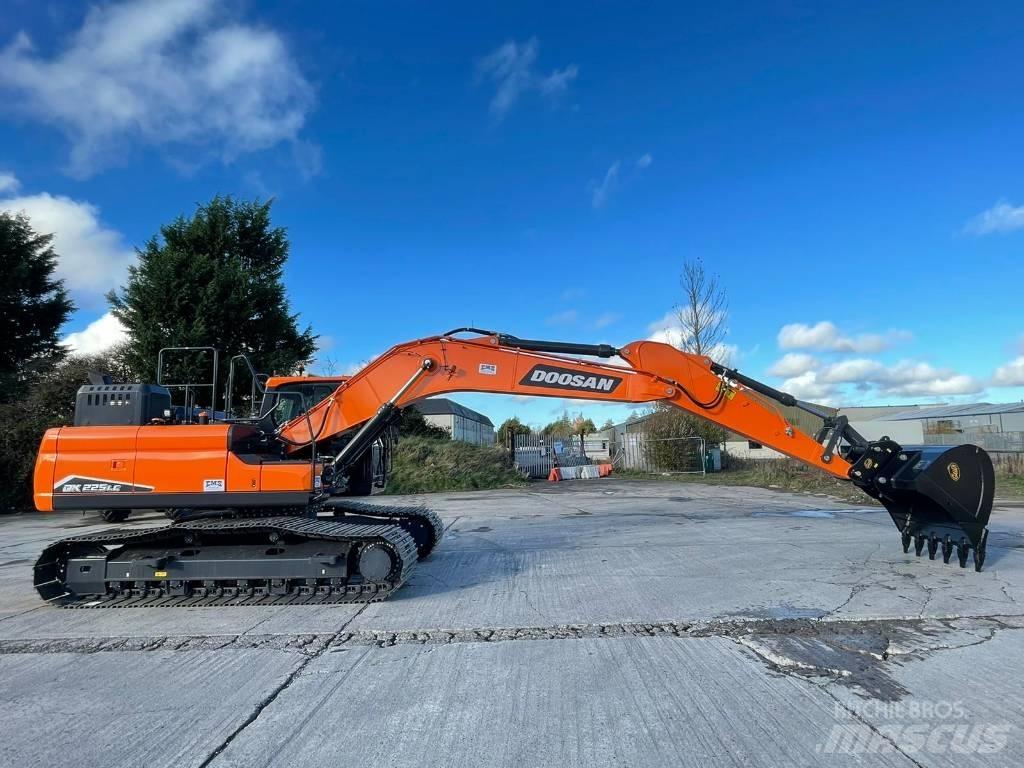 Doosan DX225LC-7 Paletli ekskavatörler