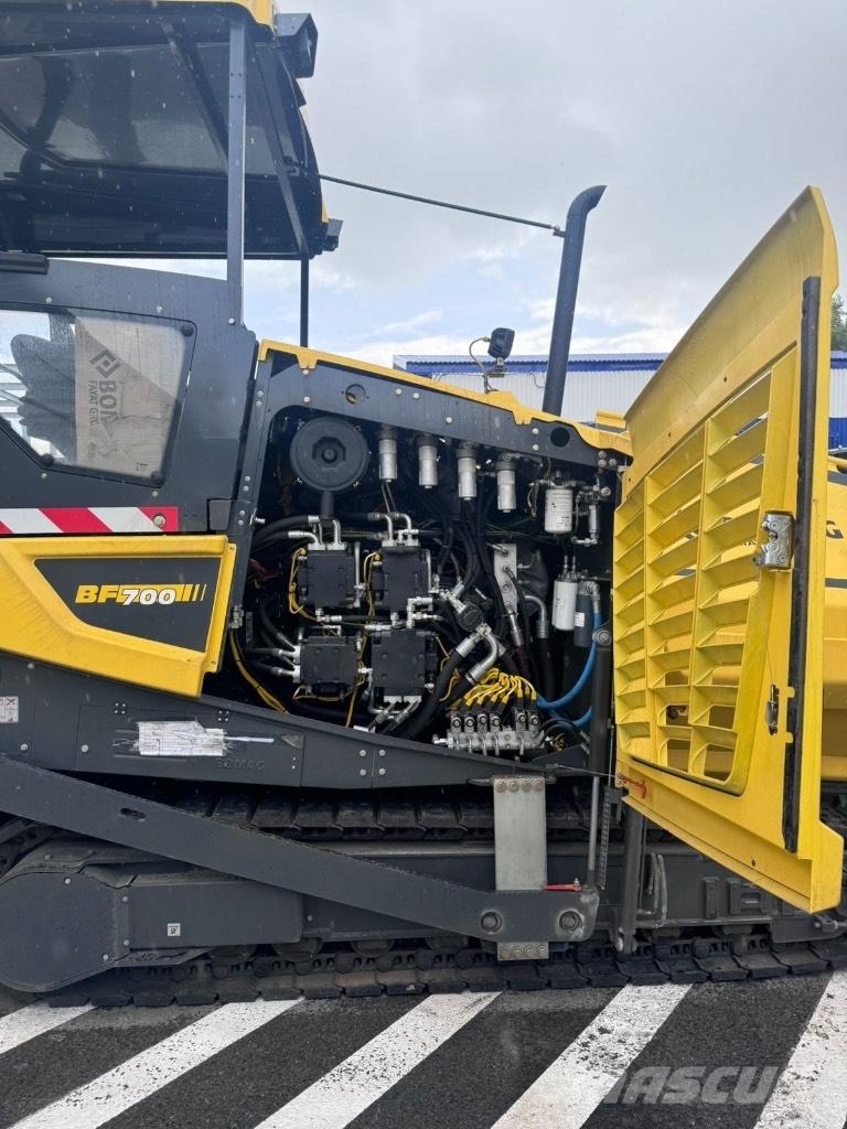 Bomag BF 700 C-3 L Asfalt sericiler