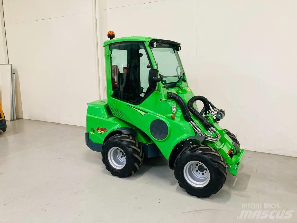 Avant 528 Mini yükleyiciler