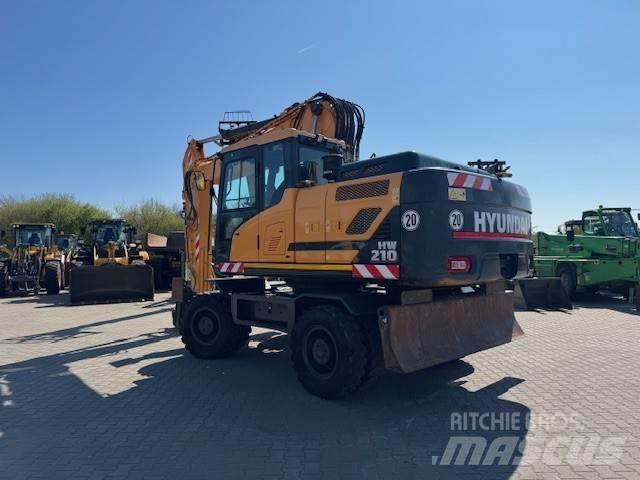 Hyundai HW 210 Lastik tekerli ekskavatörler