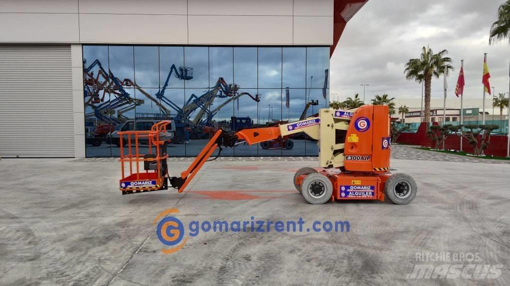 JLG E 300 AJP Körüklü personel platformları