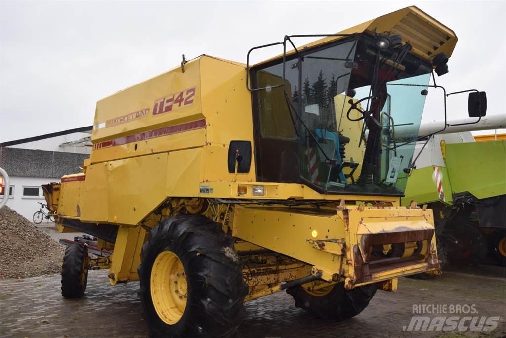 New Holland TF 42 Biçerdöverler