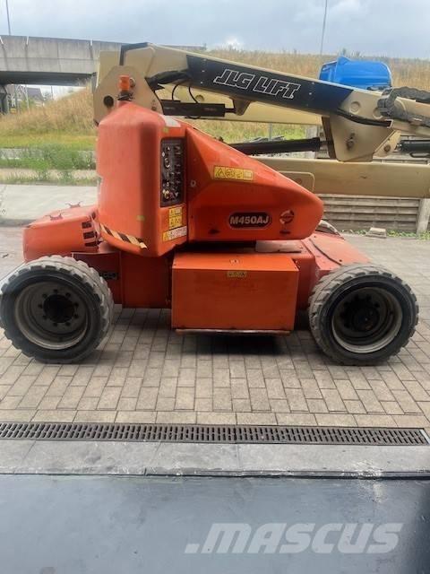 JLG M 450 AJ Körüklü personel platformları