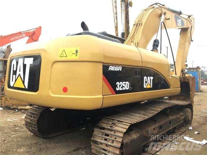 CAT 325 D Paletli ekskavatörler