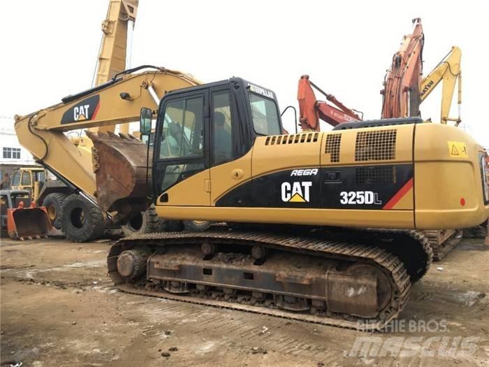 CAT 325 D Paletli ekskavatörler