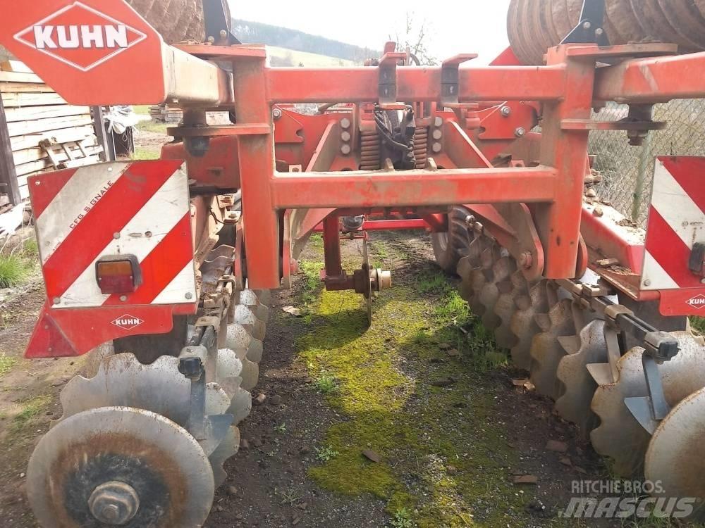 Kuhn Discover XM 2 Tirmiklar