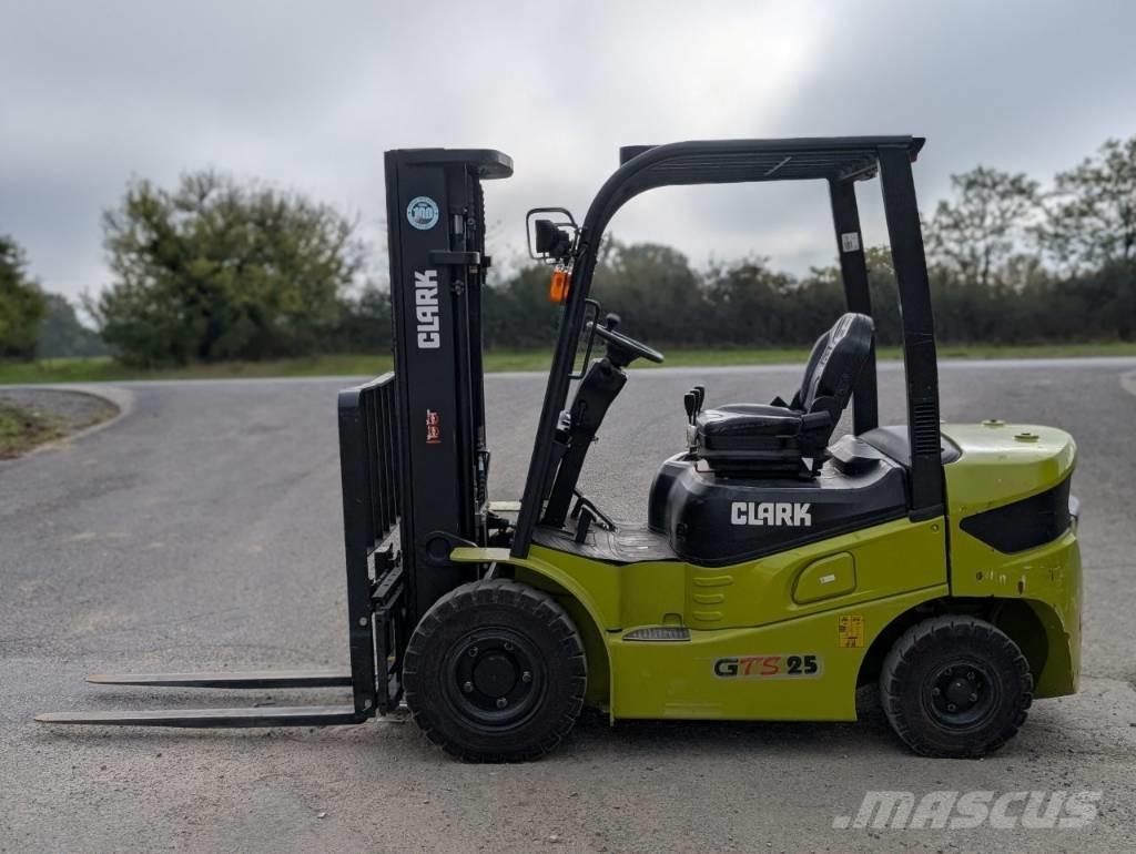 Clark GTS 25 D Dizel forkliftler