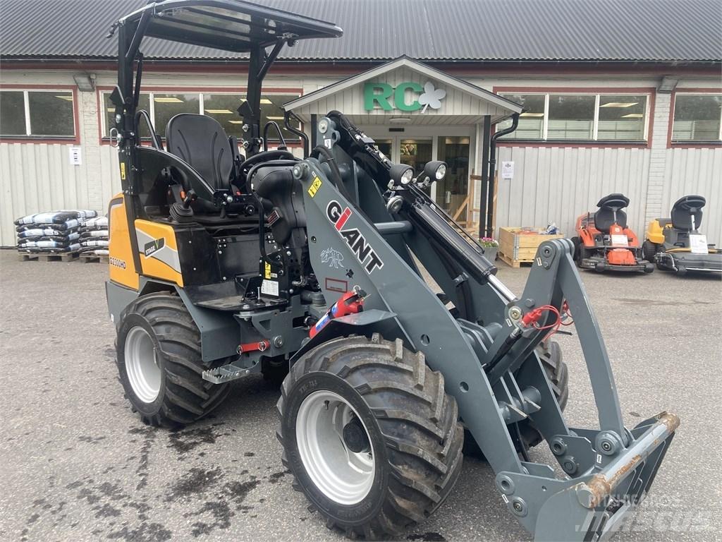 GiANT G2300HD Çok amaçlı yükleyiciler