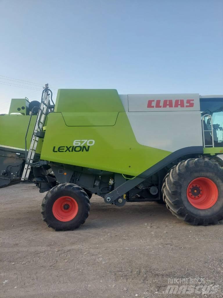 CLAAS Lexion 670 Biçerdöverler